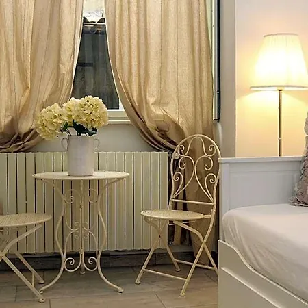 Carducci Bed & Breakfast Como