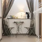 Nocleg ze śniadaniem Carducci 4*