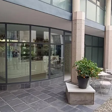 Carducci Bed & Breakfast Como