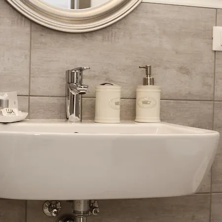 Bed & Breakfast Carducci 4*