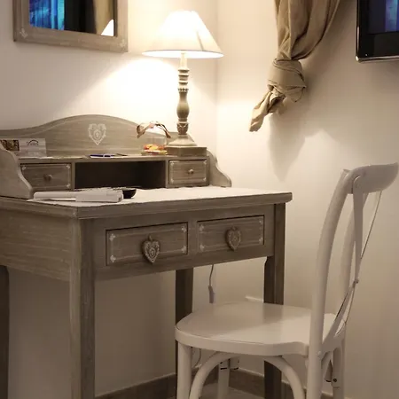 Carducci Bed & Breakfast 4*