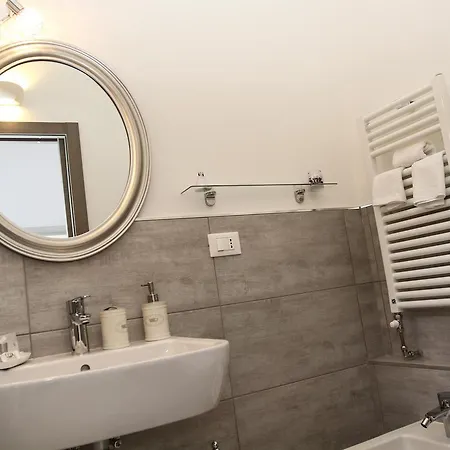 Carducci Bed & Breakfast 4*