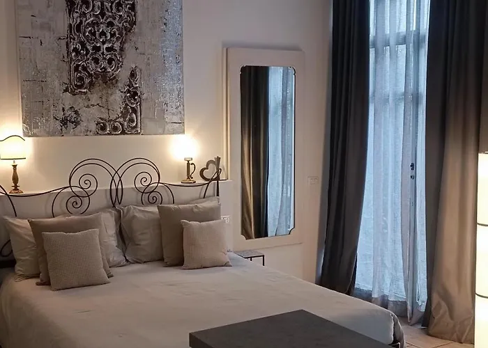 فندق مبيت وإفطار Carducci كومو