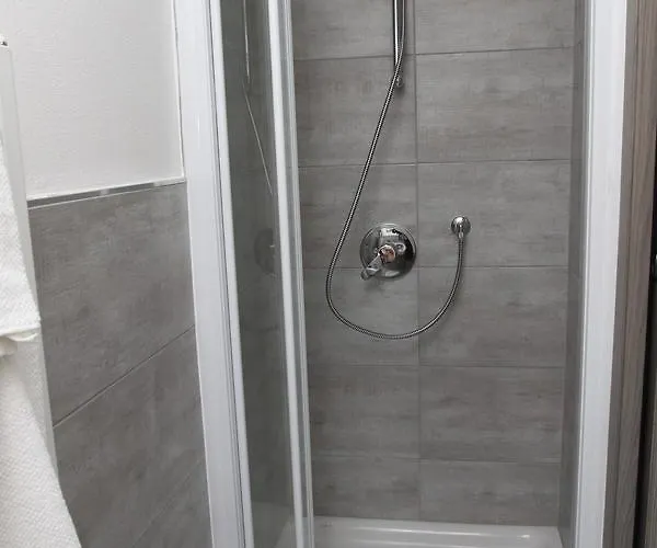 Carducci فندق مبيت وإفطار 4*