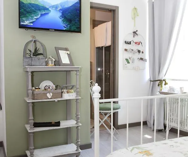 فندق مبيت وإفطار Carducci كومو